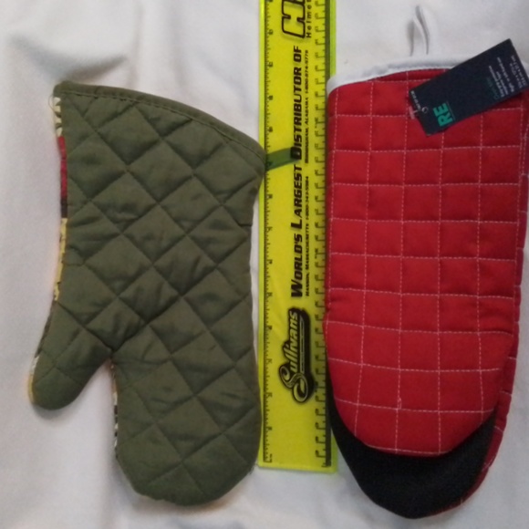Dining placement-napkins and oven mitt set - Picture 14 of 14